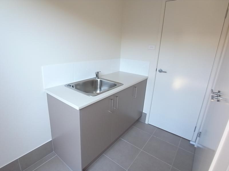 16b Chivers Circuit, Muswellbrook NSW 2333