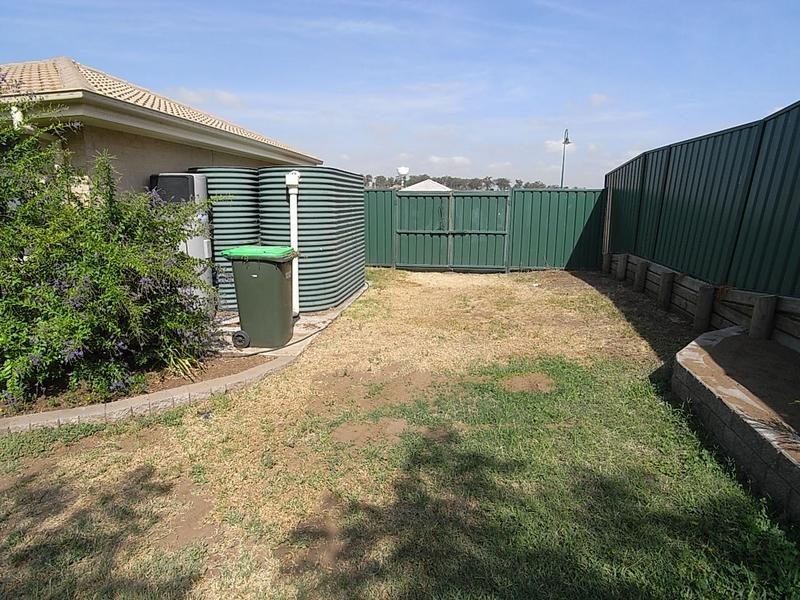2 Wattle Street, Muswellbrook NSW 2333