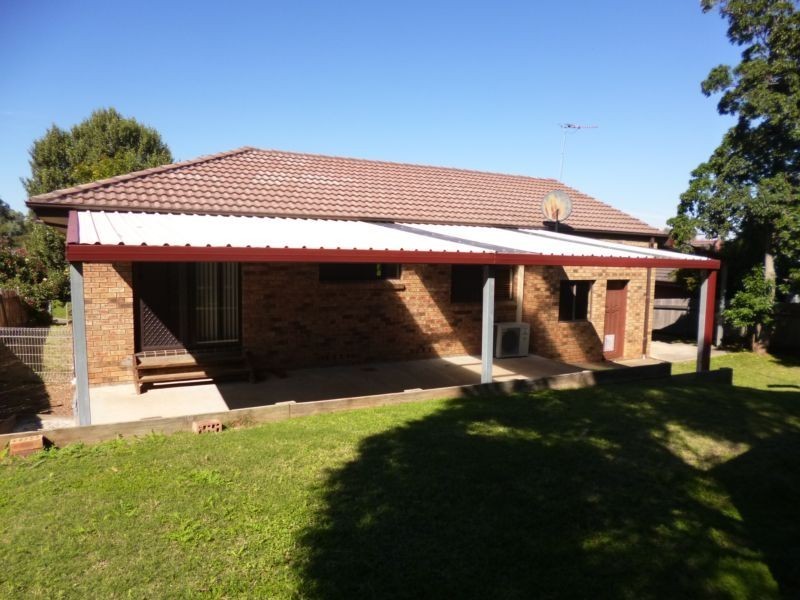 8 Lexia Street, Muswellbrook NSW 2333