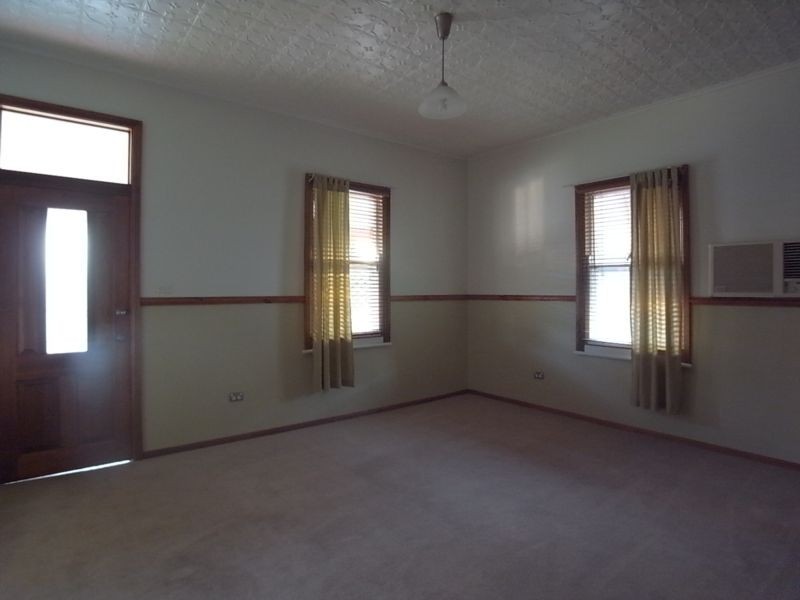 12 Skellatar Street, Muswellbrook NSW 2333