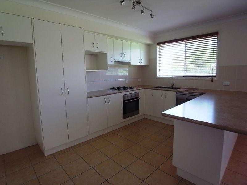 2/166 Queen Street, Muswellbrook NSW 2333