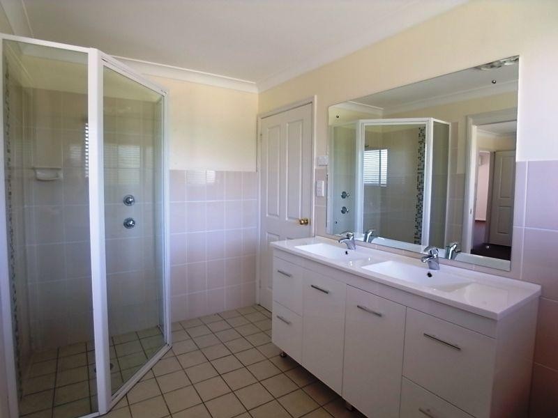 2/166 Queen Street, Muswellbrook NSW 2333