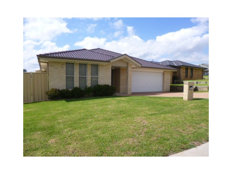 1/4 Northerly Close, Muswellbrook NSW 2333