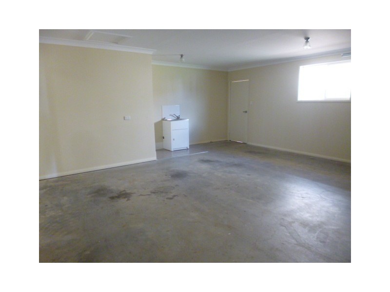 1/4 Northerly Close, Muswellbrook NSW 2333