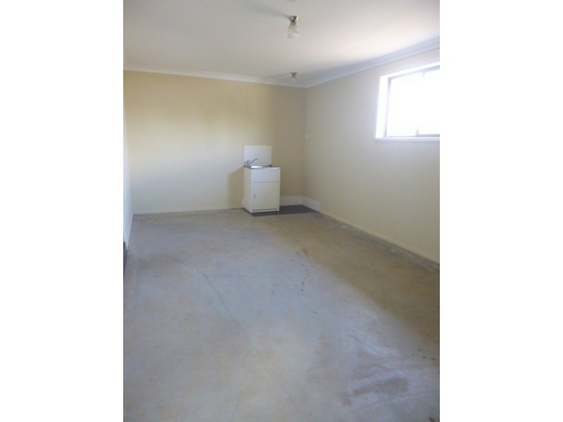 2/4 Northerly Close, Muswellbrook NSW 2333