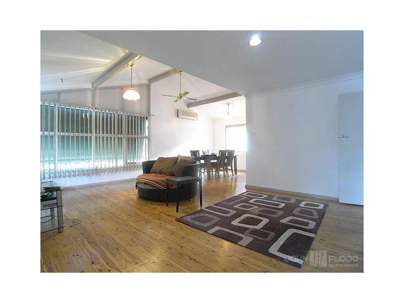 11 Barrington Street, Muswellbrook NSW 2333