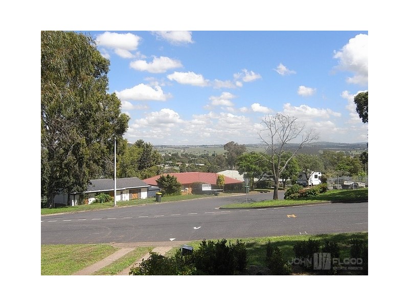 11 Barrington Street, Muswellbrook NSW 2333