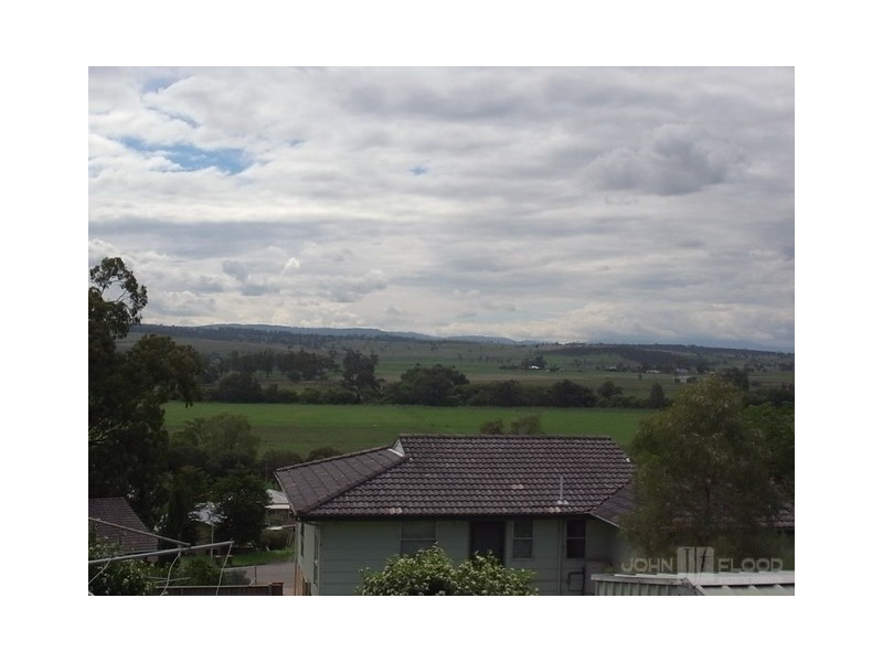 28 Tobruk Avenue, Muswellbrook NSW 2333