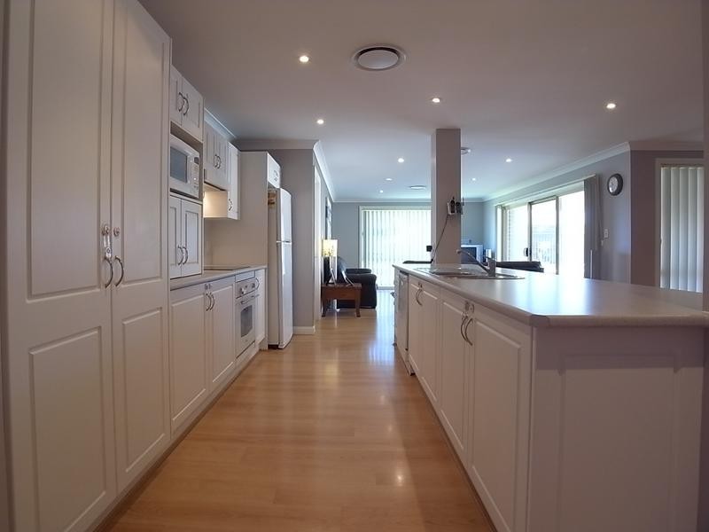 8 Silky Oak Close, Muswellbrook NSW 2333