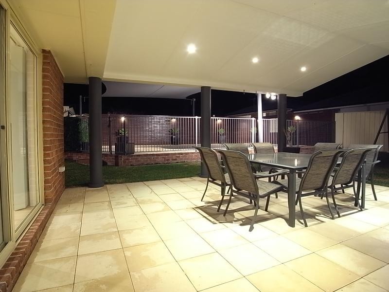 8 Silky Oak Close, Muswellbrook NSW 2333