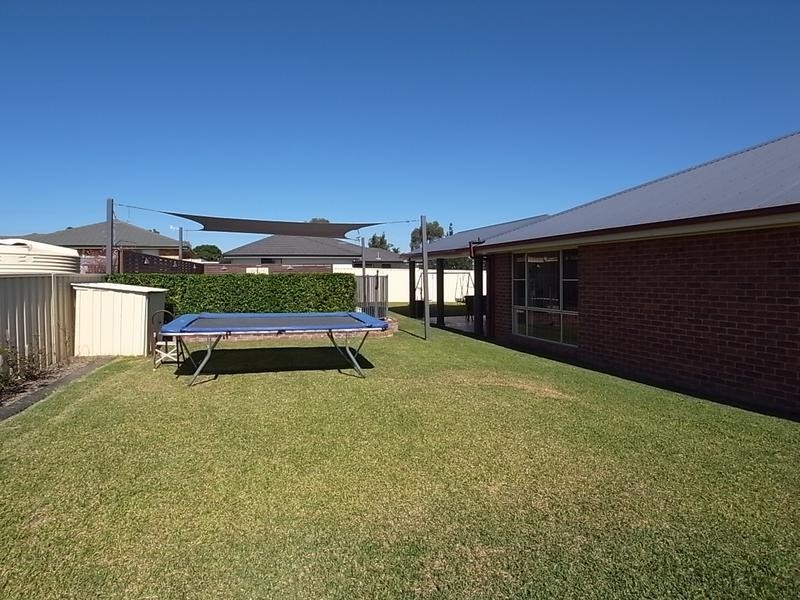 8 Silky Oak Close, Muswellbrook NSW 2333
