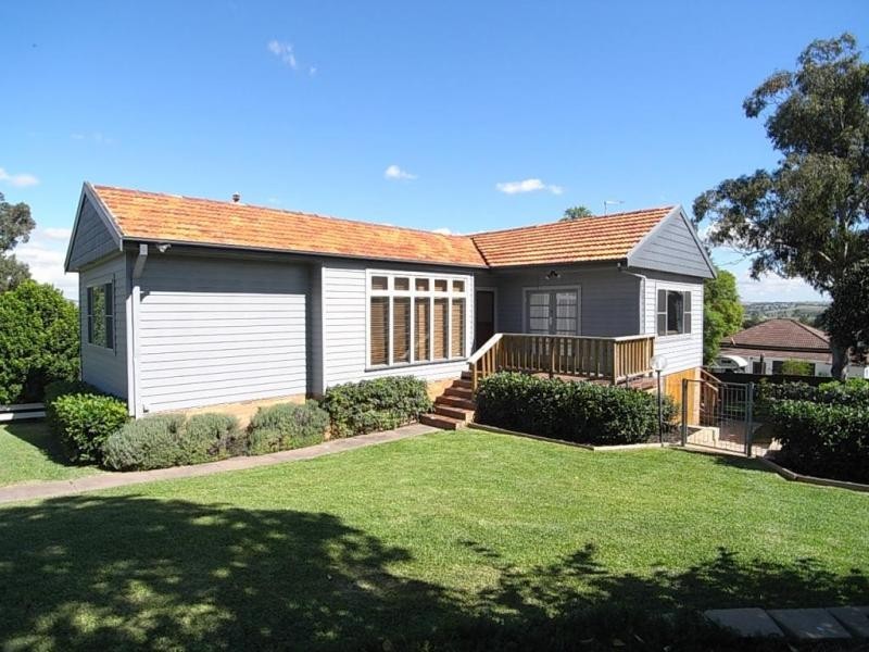 12 Flanders Avenue, Muswellbrook NSW 2333
