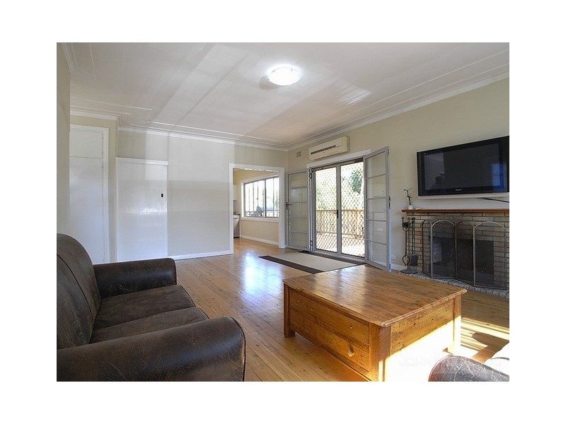 12 Flanders Avenue, Muswellbrook NSW 2333