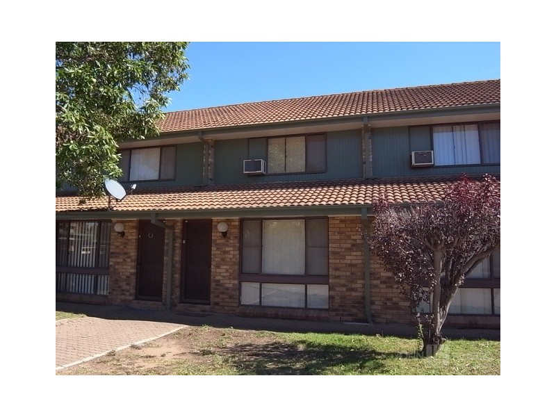 9/1A McClintock Drive, Muswellbrook NSW 2333