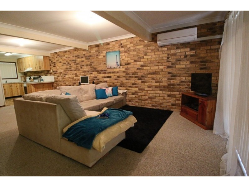 9/1A McClintock Drive, Muswellbrook NSW 2333