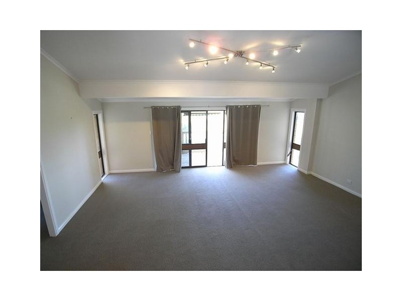 11 Mackenzie Street, Aberdeen NSW 2336