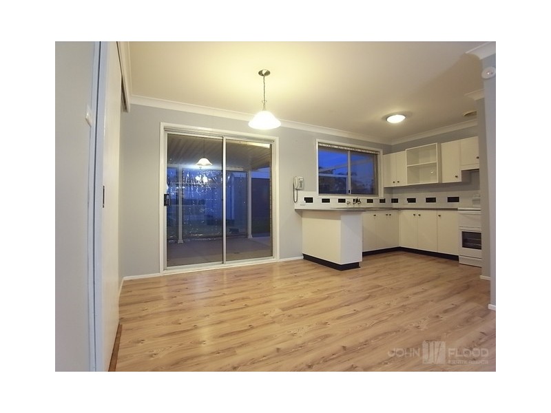 16 Mackenzie Street, Aberdeen NSW 2336