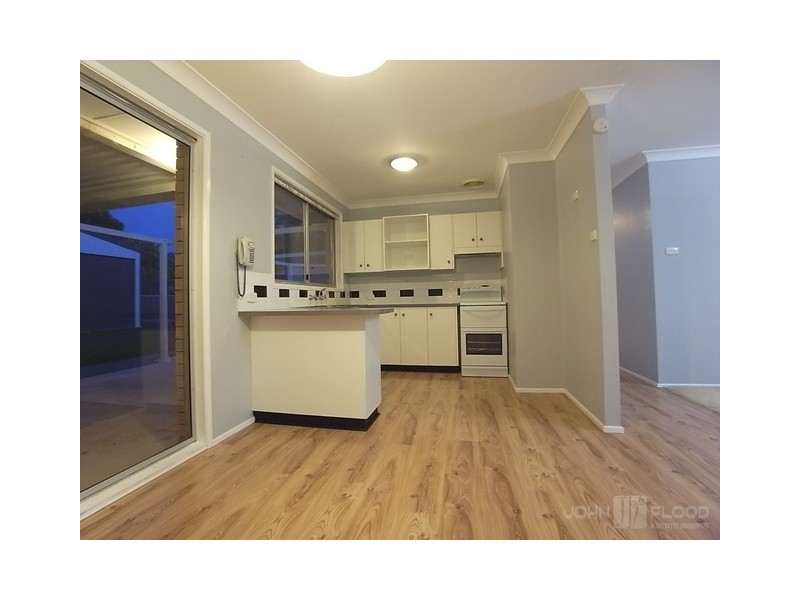 16 Mackenzie Street, Aberdeen NSW 2336