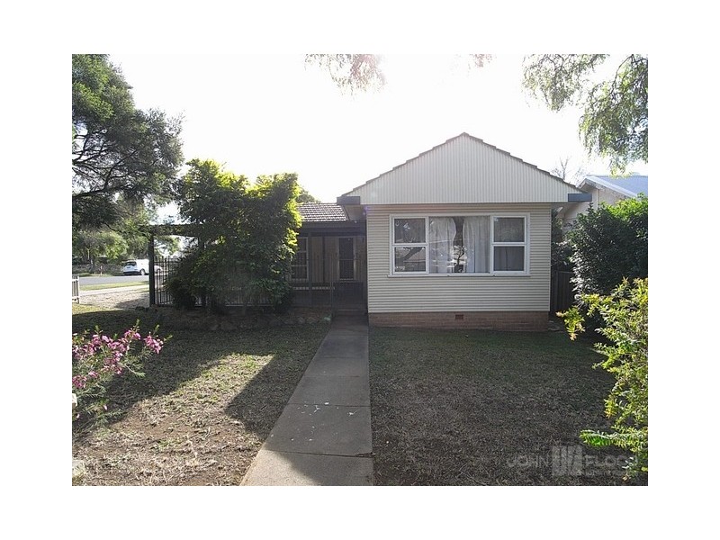 2 Koombahla Street, Muswellbrook NSW 2333