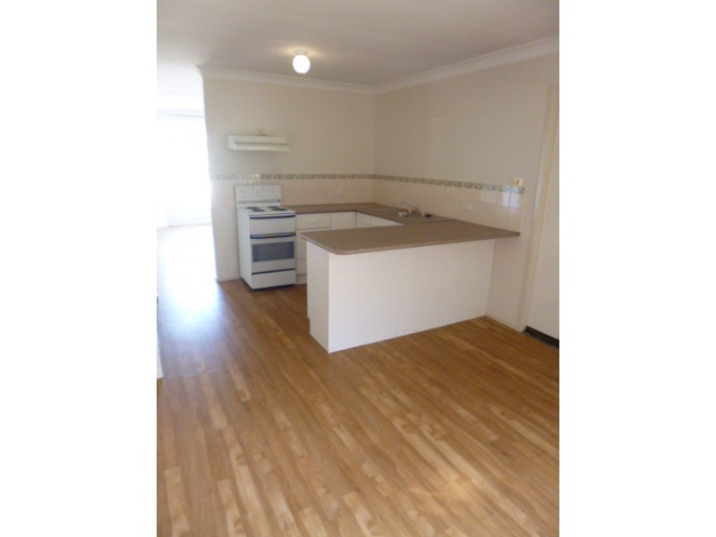 2/1 Casuarina Close, Muswellbrook NSW 2333