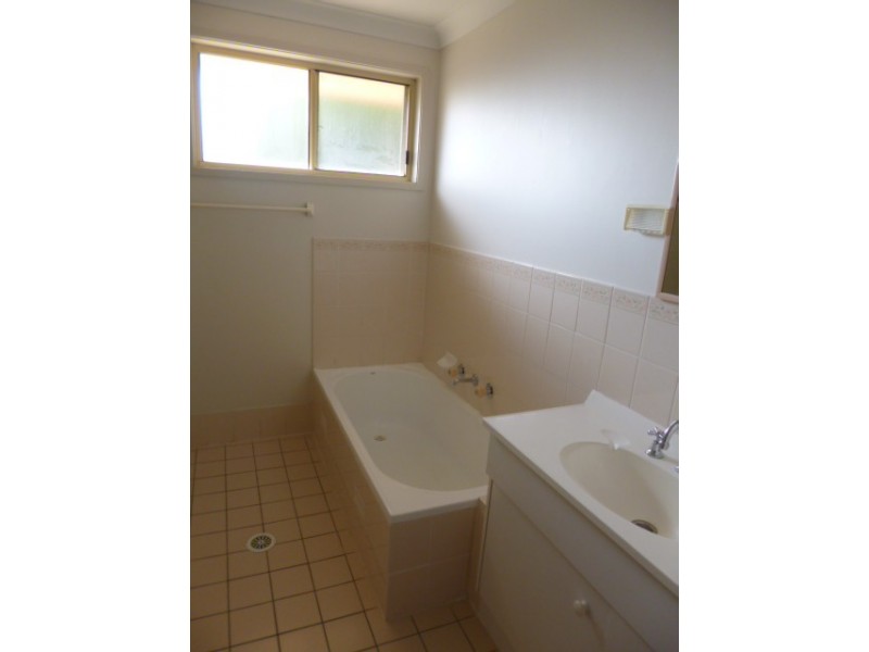 2/1 Casuarina Close, Muswellbrook NSW 2333