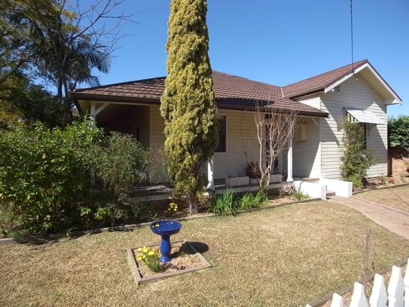 15 Bligh Street, Muswellbrook NSW 2333