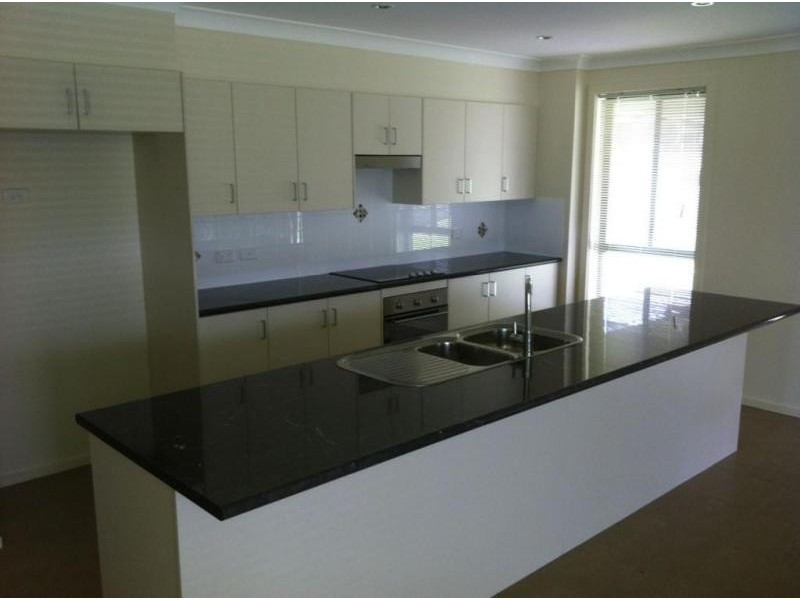 8 Pendula Way, Denman NSW 2328