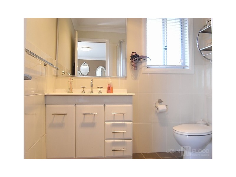 24 Bloodwood Road, Muswellbrook NSW 2333