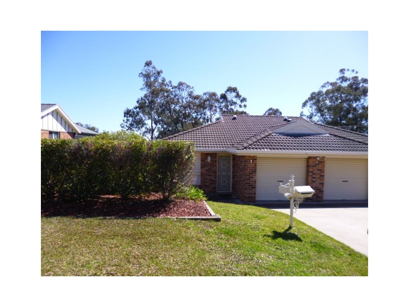 2/6 Hakea Dr, Muswellbrook NSW 2333