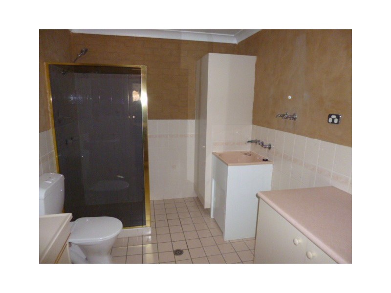 2/6 Hakea Dr, Muswellbrook NSW 2333