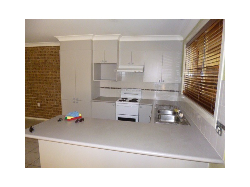 2/6 Hakea Dr, Muswellbrook NSW 2333