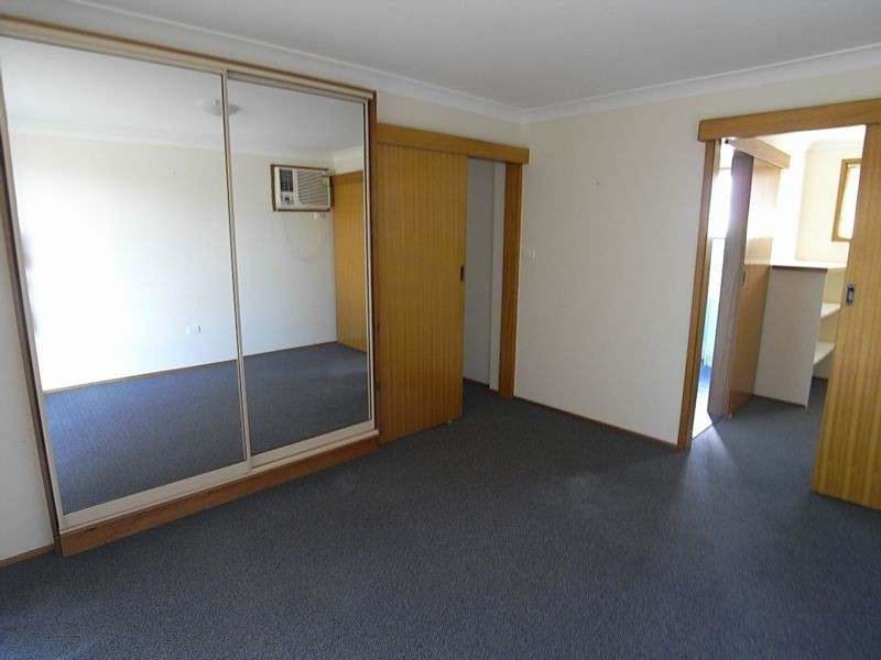 122 St Andrews St, Aberdeen NSW 2336