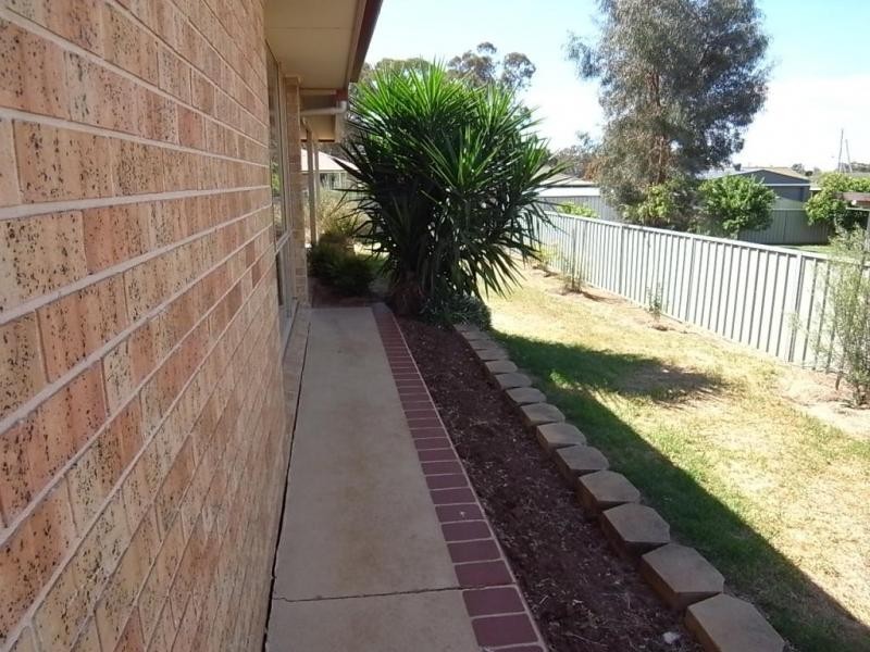 8 Grimes Close, Denman NSW 2328