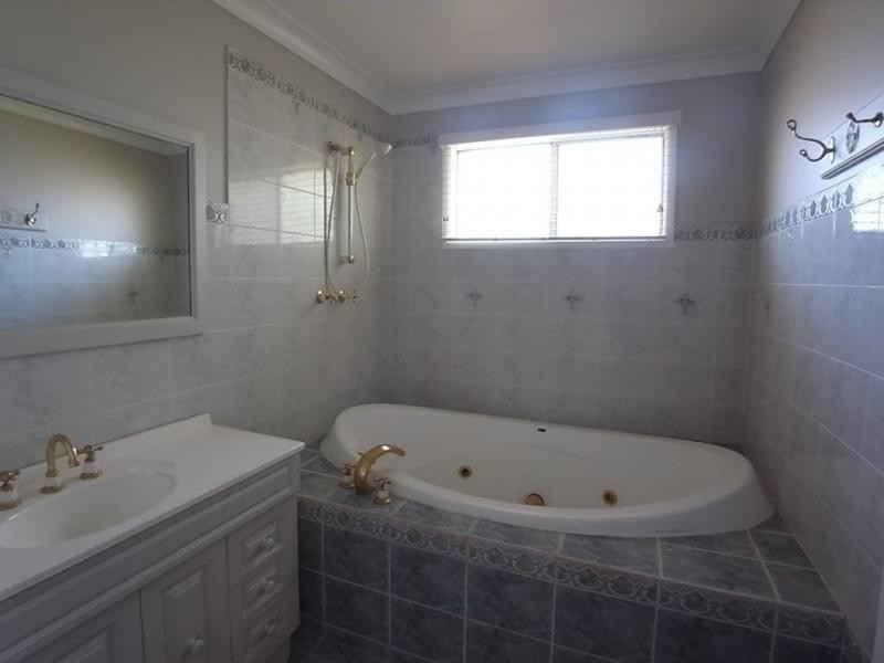 11 Donaldson, Muswellbrook NSW 2333