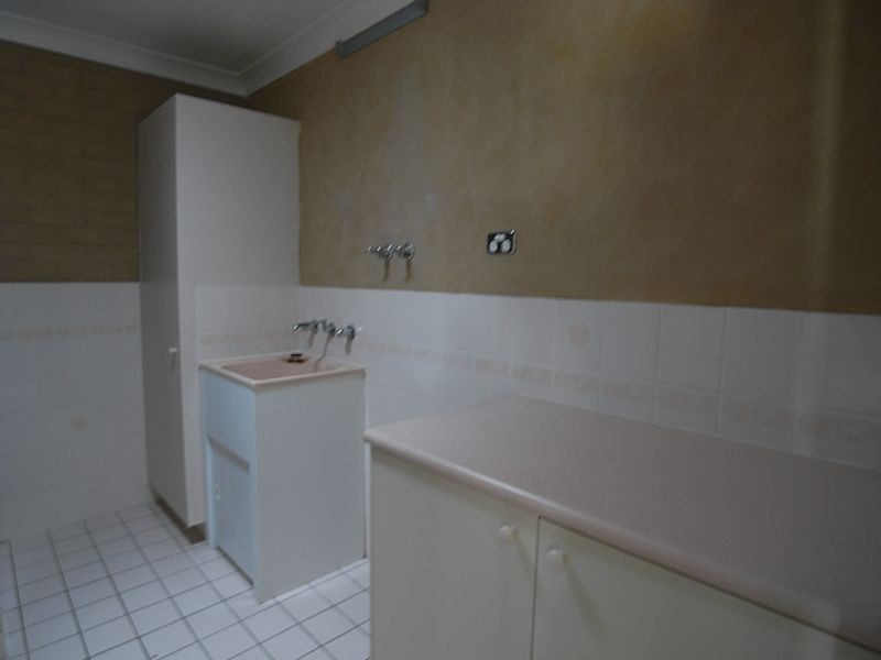 2/6 Hakea Drive, Muswellbrook NSW 2333