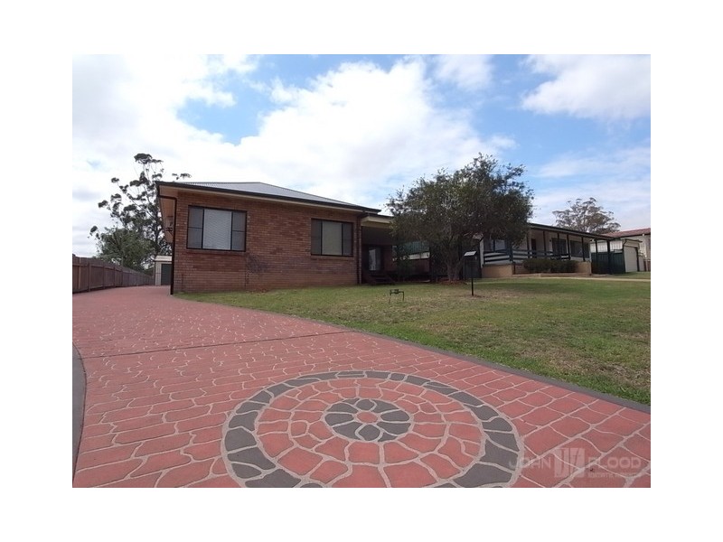 8 Adams Street, Muswellbrook NSW 2333
