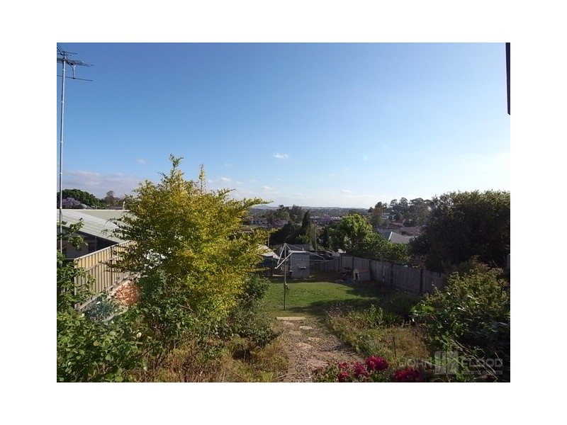 4 Carl Lane, Muswellbrook NSW 2333