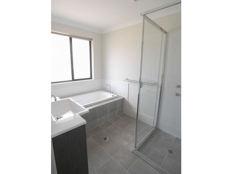 6 Dixon Cct, Muswellbrook NSW 2333