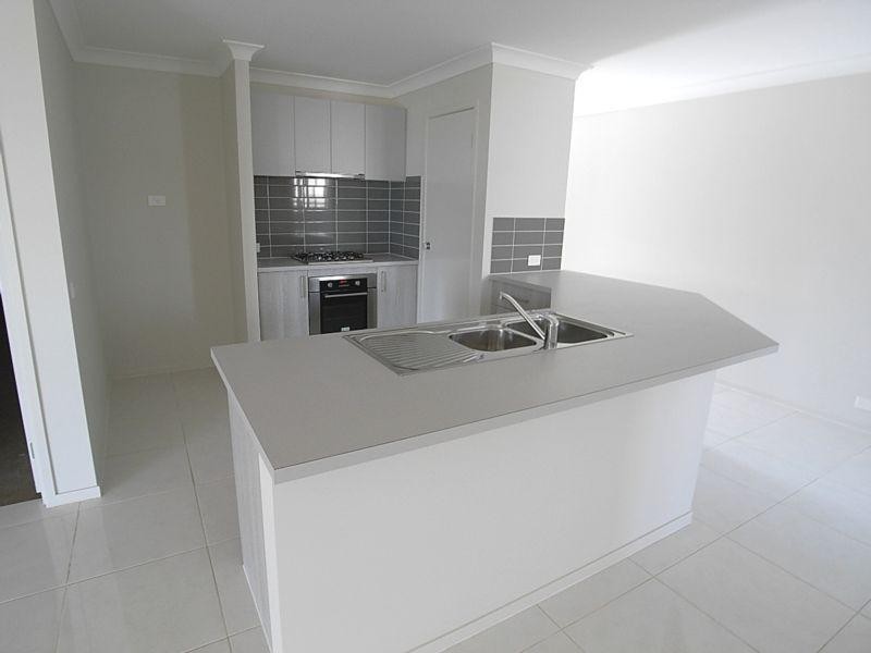 6 Dixon Cct, Muswellbrook NSW 2333