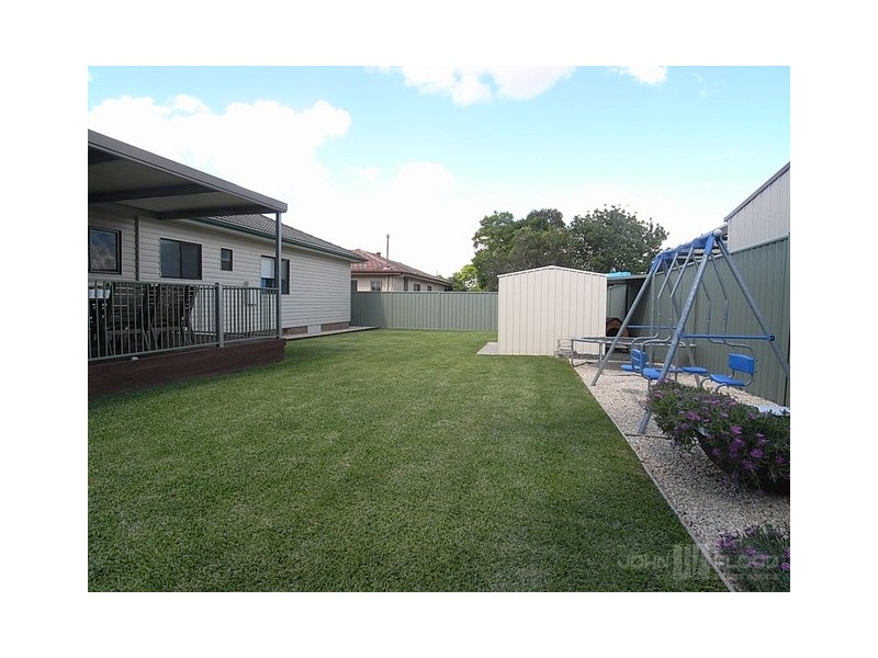 16 Thompson Street, Muswellbrook NSW 2333