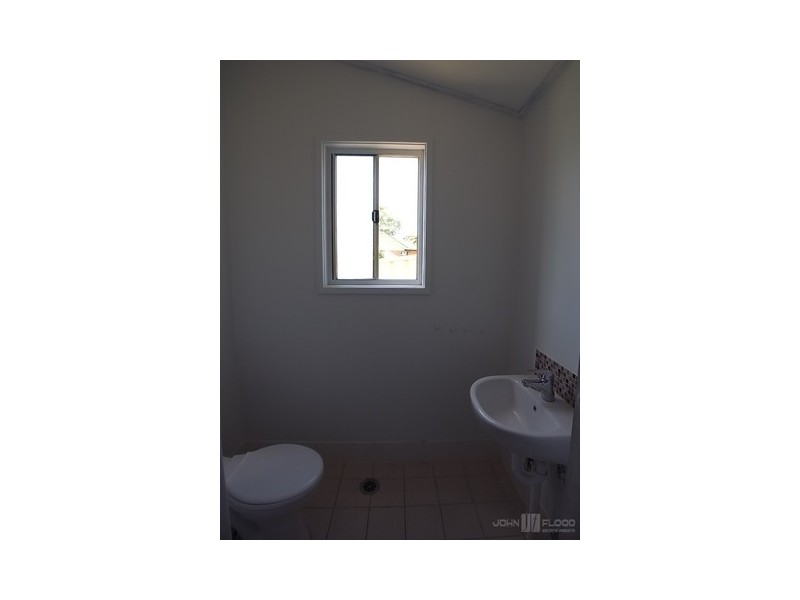 14 McLeod Street, Aberdeen NSW 2336