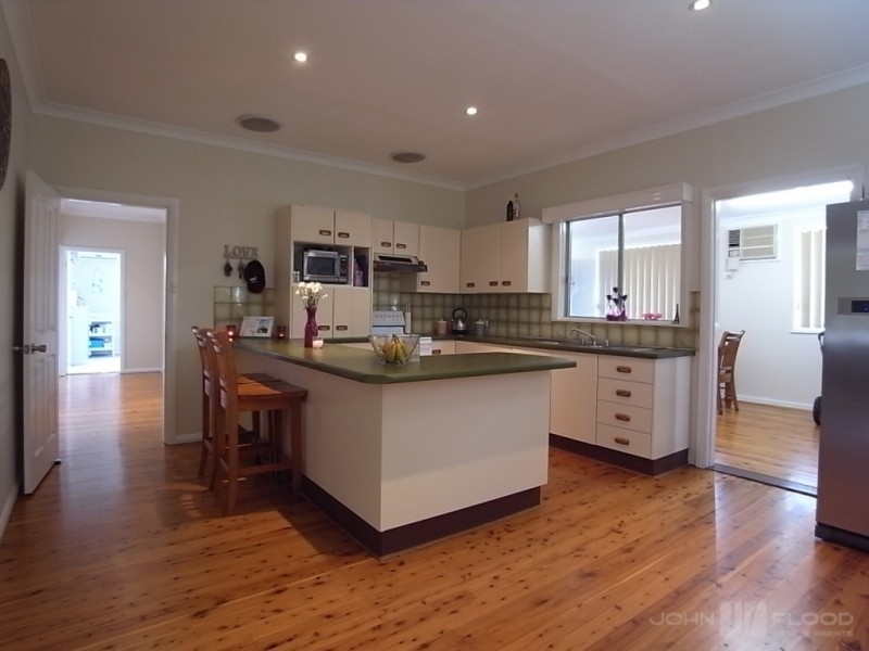 28 Palace Street, Denman NSW 2328