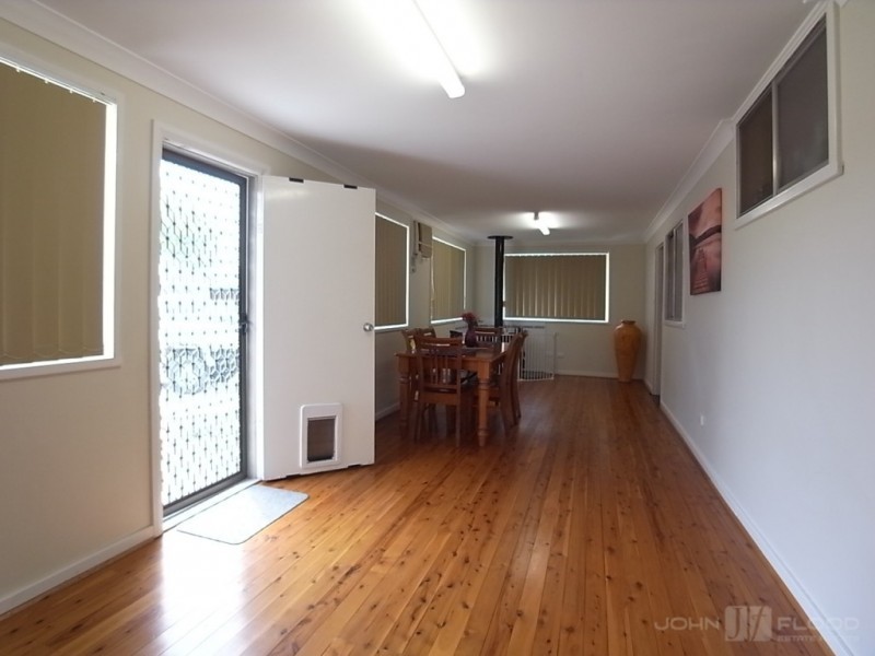 28 Palace Street, Denman NSW 2328