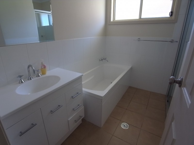 2a/2 Merino Street, Denman NSW 2328