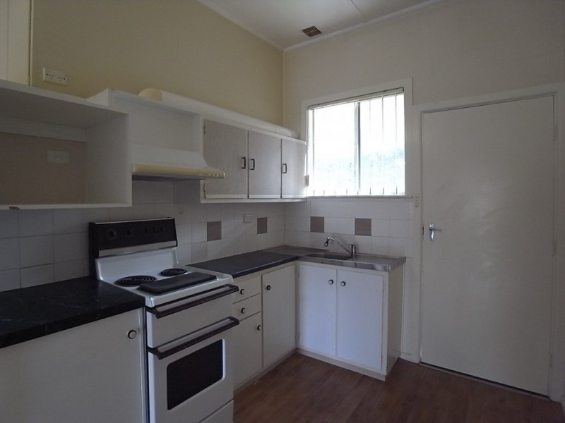 2/23 Waverley St, Scone NSW 2337