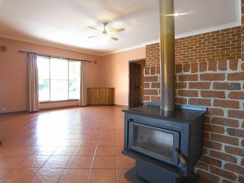 78 Park St, Scone NSW 2337