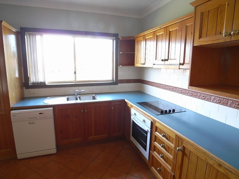 78 Park St, Scone NSW 2337