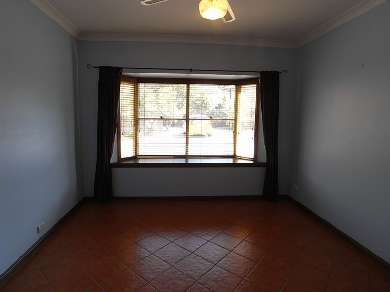 78 Park St, Scone NSW 2337