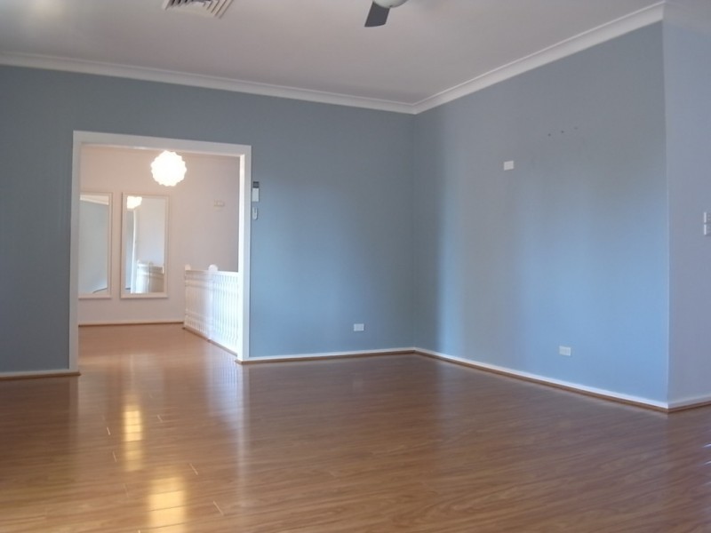 8 Bronte Crescent, Muswellbrook NSW 2333