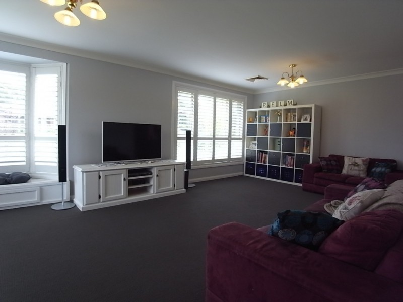 2 Chablis Close, Muswellbrook NSW 2333